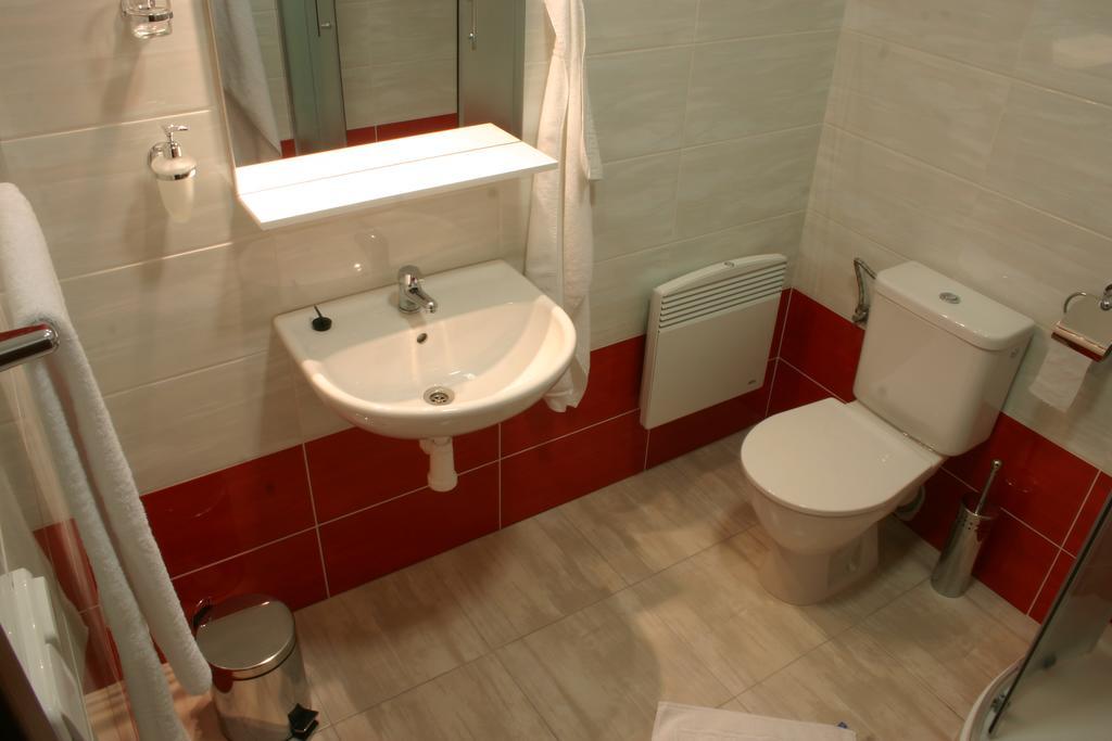 Penzion U Sklepu Hotel Hovorany Ngoại thất bức ảnh