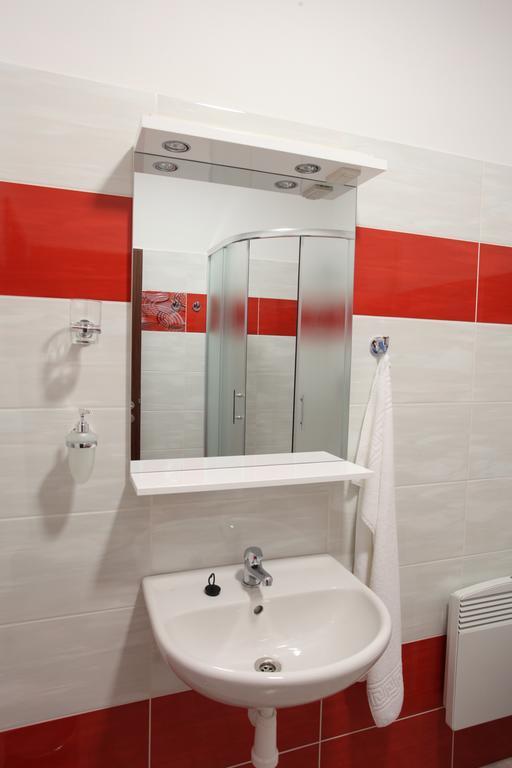 Penzion U Sklepu Hotel Hovorany Ngoại thất bức ảnh