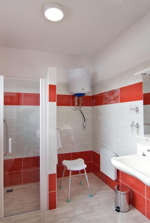 Penzion U Sklepu Hotel Hovorany Ngoại thất bức ảnh