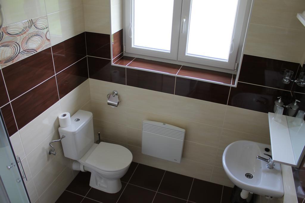Penzion U Sklepu Hotel Hovorany Ngoại thất bức ảnh