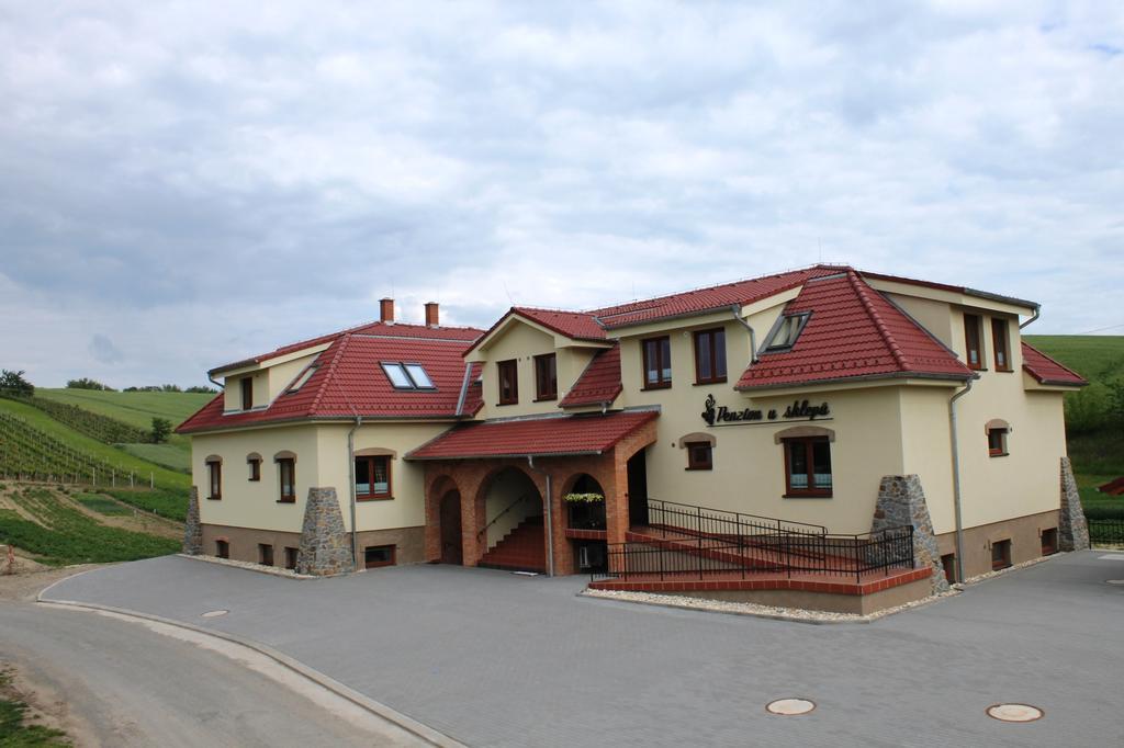 Penzion U Sklepu Hotel Hovorany Ngoại thất bức ảnh
