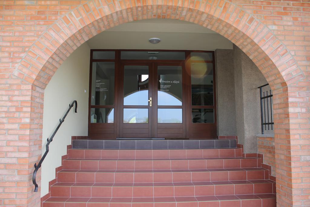 Penzion U Sklepu Hotel Hovorany Ngoại thất bức ảnh